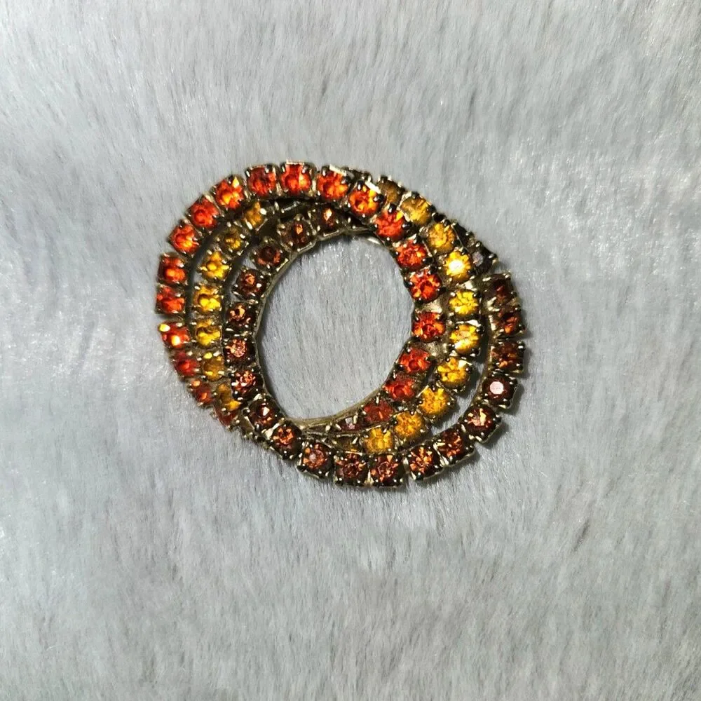 Vintage Rhinestone Interlocking Circle Brooch Pin Fall Ombre Shades Gold Tone